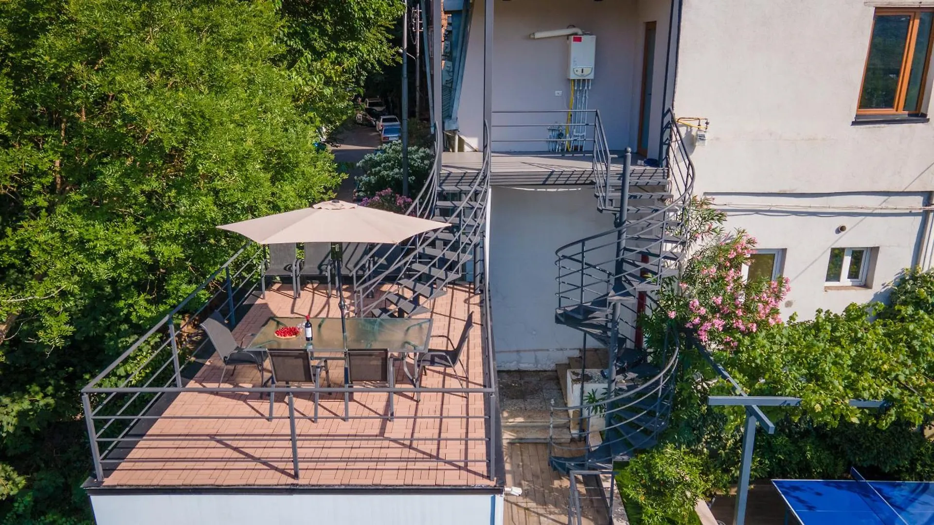 Central Apartment With A Swimming Pool Tbilisi Georgien