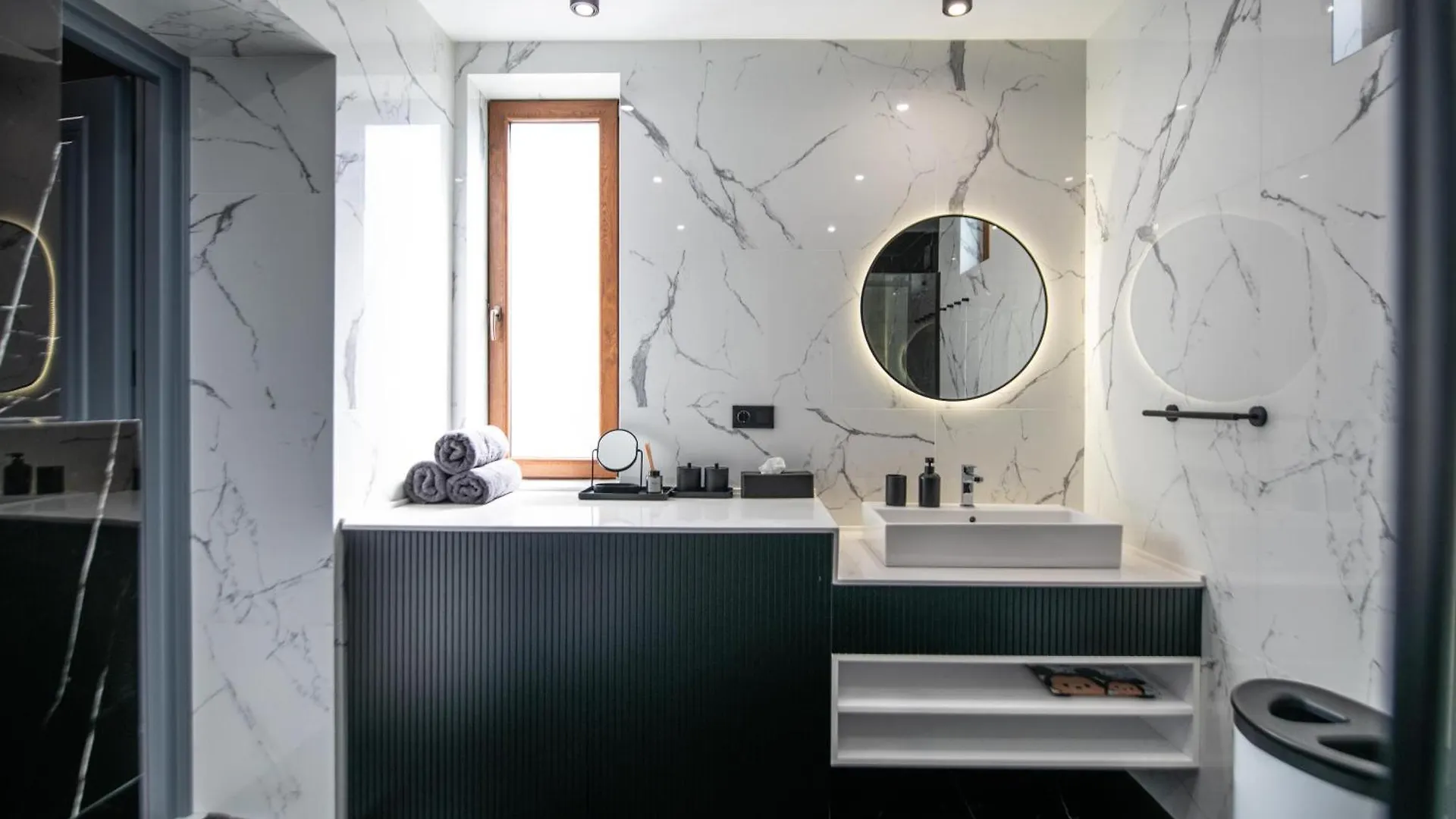 Central Apartment With A Swimming Pool Tbilisi